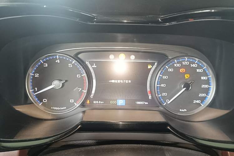 Used GAC Trumpchi GS8 2017 320T Two-Wheel Drive Luxury Edition (7 Seats) Instrument Cluster