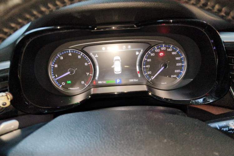 Used GAC Trumpchi GS8 2017 320T Two-Wheel Drive Luxury Smart Connectivity Version (7 Seats) Instrument Cluster
