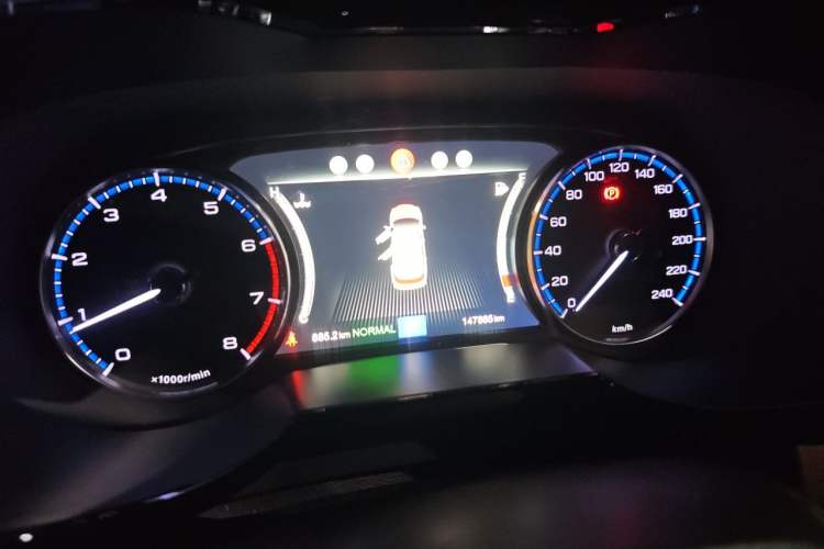 Used GAC Trumpchi GS8 2017 320T Two-Wheel Drive Luxury Smart Connectivity Version (7 Seats) Instrument Cluster