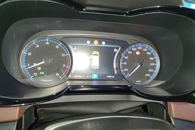Used GAC Trumpchi GS8 2017 320T Two-Wheel Drive Luxury Smart Connectivity Version (7 Seats) Instrument Cluster