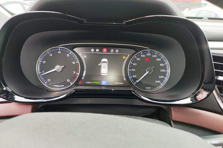 Used GAC Trumpchi GS8 2017 320T Two-Wheel Drive Luxury Smart Connectivity Version (7 Seats) Instrument Cluster