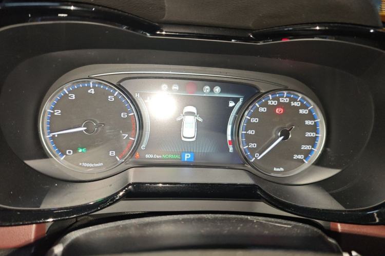 Used GAC Trumpchi GS8 2017 320T Two-Wheel Drive Luxury Smart Connectivity Version (7 Seats) Instrument Cluster