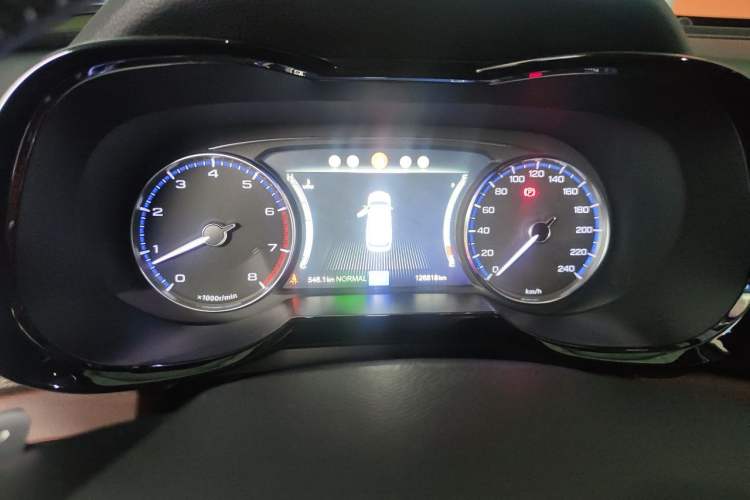 Used GAC Trumpchi GS8 2017 320T Two-Wheel Drive Luxury Smart Connectivity Version (7 Seats) Instrument Cluster
