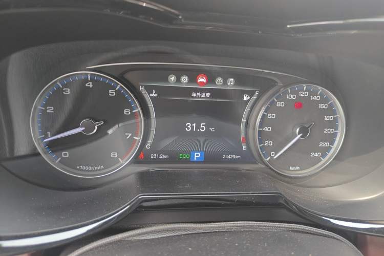 Used GAC Trumpchi GS8 2017 320T Two-Wheel Drive Luxury Smart Connectivity Version (7 Seats) Instrument Cluster