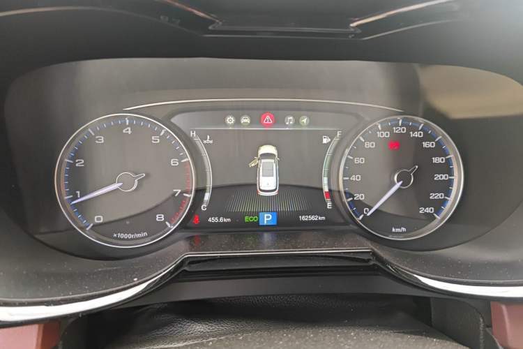 Used GAC Trumpchi GS8 2017 320T Two-Wheel Drive Luxury Smart Connectivity Version (7 Seats) Instrument Cluster