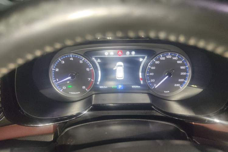 Used GAC Trumpchi GS8 2017 320T Two-Wheel Drive Luxury Smart Connectivity Version (7 Seats) Instrument Cluster