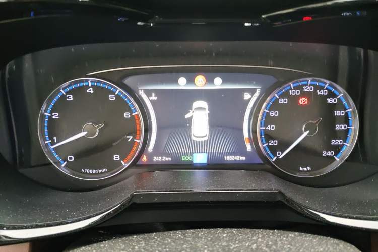 Used GAC Trumpchi GS8 2017 320T Two-Wheel Drive Luxury Edition (7 Seats) Instrument Cluster