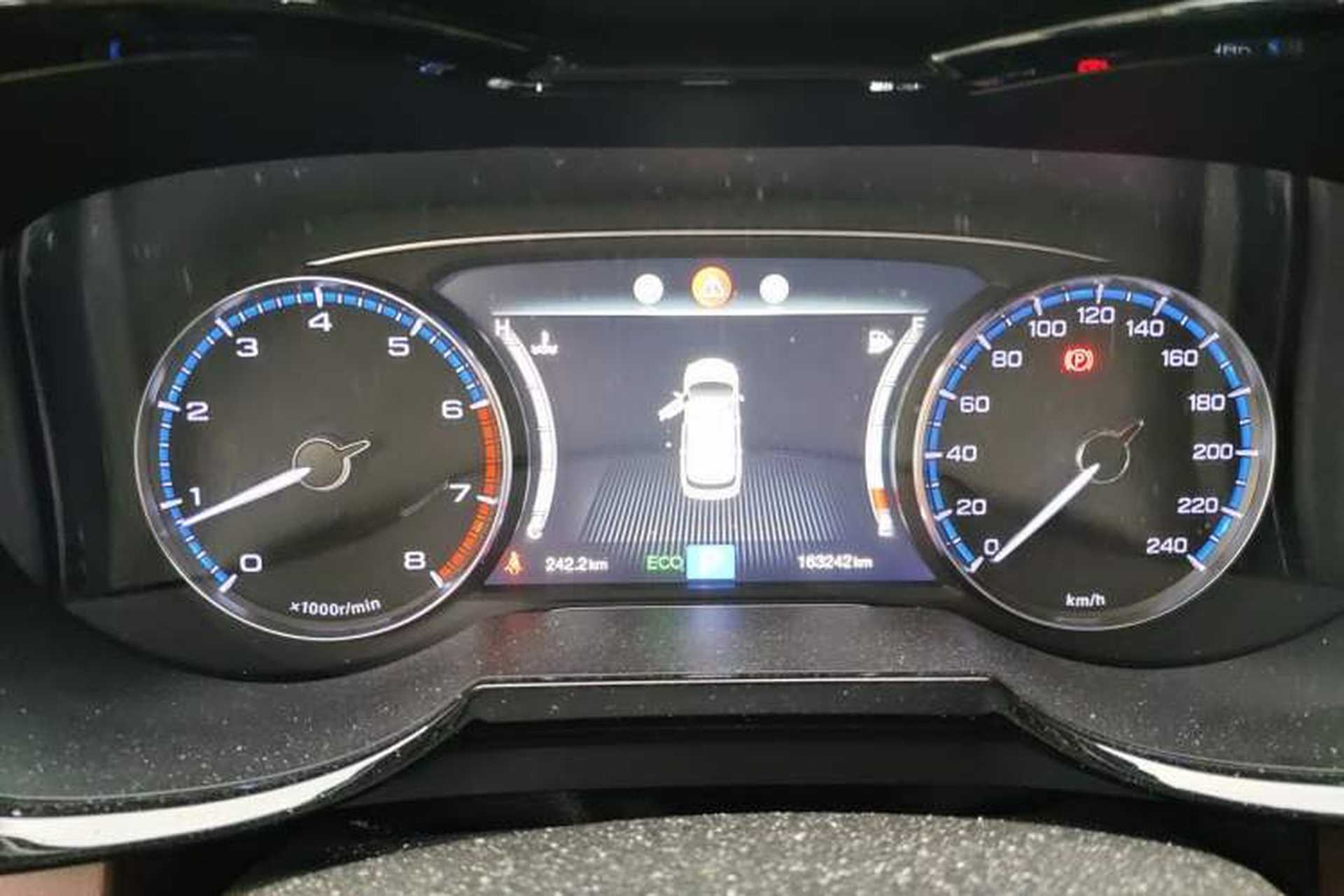 Used GAC Trumpchi GS8 2017 320T Two-Wheel Drive Luxury Edition (7 Seats) Instrument Cluster