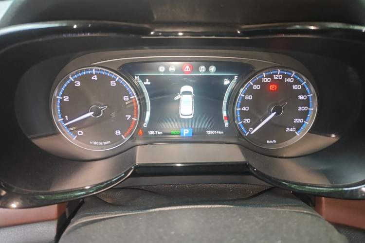 Used GAC Trumpchi GS8 2017 320T Two-Wheel Drive Luxury Smart Connectivity Version (7 Seats) Instrument Cluster