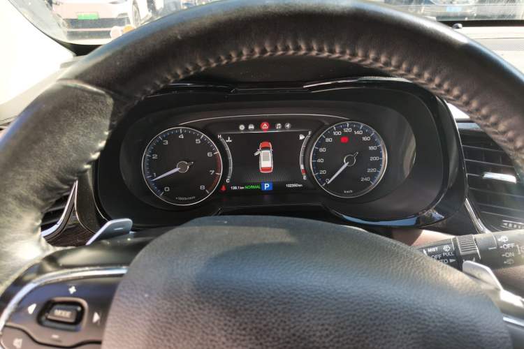 Used GAC Trumpchi GS8 2017 320T Two-Wheel Drive Luxury Smart Connectivity Version (7 Seats) Instrument Cluster