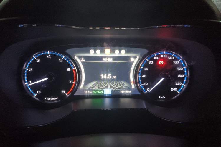 Used GAC Trumpchi GS8 2017 320T Two-Wheel Drive Luxury Smart Connectivity Version (7 Seats) Instrument Cluster
