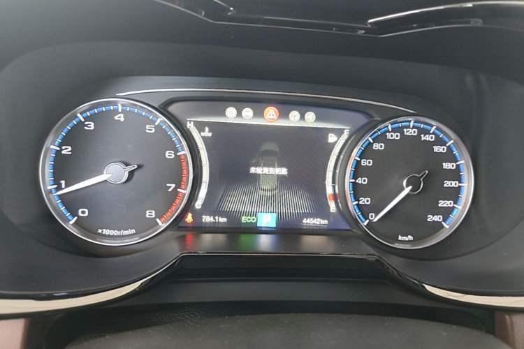 Used GAC Trumpchi GS8 2017 320T Two-Wheel Drive Luxury Smart Connectivity Version (7 Seats) Instrument Cluster