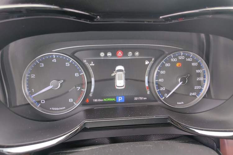 Used GAC Trumpchi GS8 2017 320T Two-Wheel Drive Luxury Smart Connectivity Version (7 Seats) Instrument Cluster