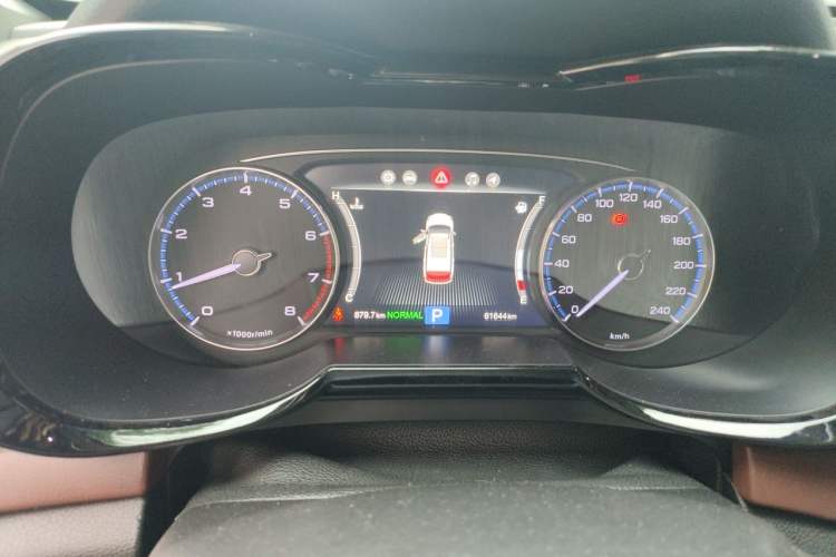 Used GAC Trumpchi GS8 2017 320T Two-Wheel Drive Luxury Smart Connectivity Version (7 Seats) Instrument Cluster