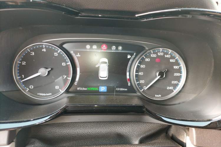 Used GAC Trumpchi GS8 2017 320T Two-Wheel Drive Luxury Smart Connectivity Version (7 Seats) Instrument Cluster