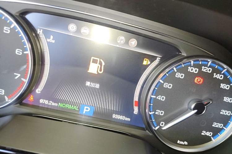 Used GAC Trumpchi GS8 2017 320T Two-Wheel Drive Luxury Smart Connectivity Version (7 Seats) Instrument Cluster