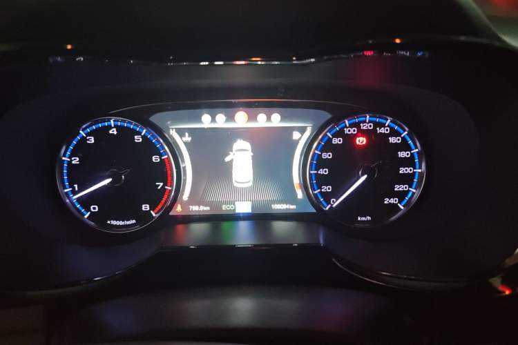 Used GAC Trumpchi GS8 2017 320T Two-Wheel Drive Luxury Smart Connectivity Version (7 Seats) Instrument Cluster