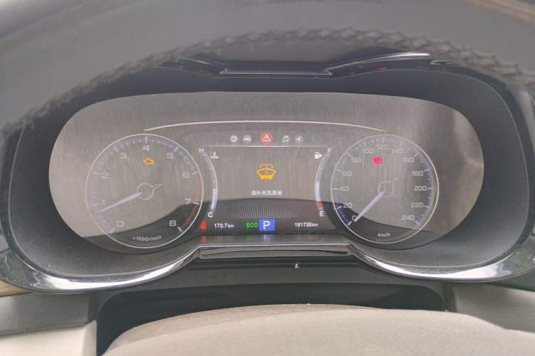 Used GAC Trumpchi GS8 2017 320T Two-Wheel Drive Luxury Smart Connectivity Version (7 Seats) Instrument Cluster