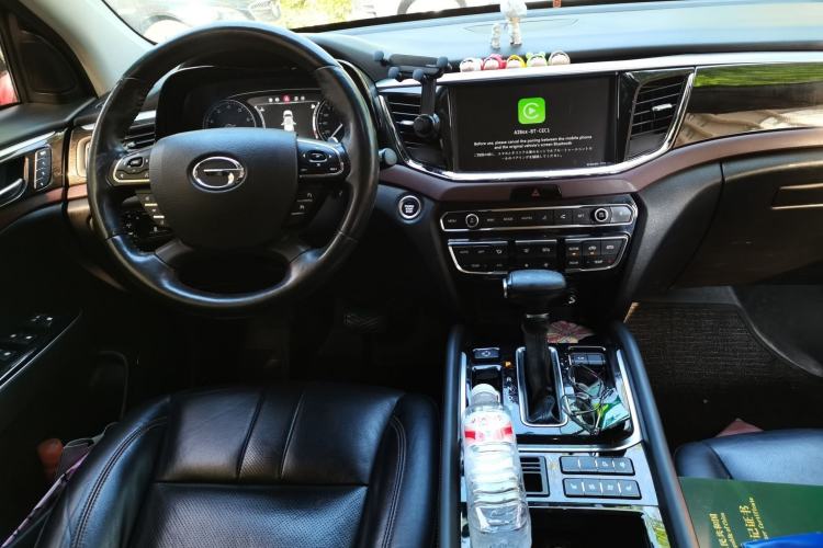 Used GAC Trumpchi GS8 2017 320T Two-Wheel Drive Luxury Smart Connectivity Version (7 Seats) Interior 2