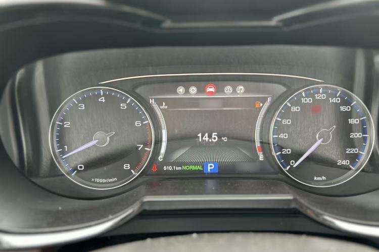 Used GAC Trumpchi GS8 2017 320T Two-Wheel Drive Luxury Smart Connectivity Version (7 Seats) Interior 7