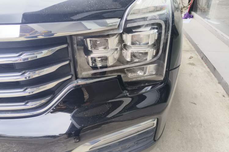 Used GAC Trumpchi GS8 2017 320T Two-Wheel Drive Luxury Smart Connectivity Version (7 Seats) Left Front Headlight
