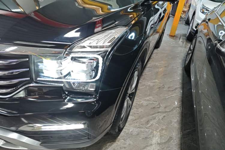 Used GAC Trumpchi GS8 2017 320T Two-Wheel Drive Luxury Smart Connectivity Version (7 Seats) Left Front Headlight