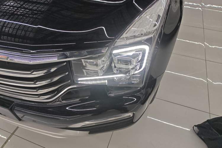 Used GAC Trumpchi GS8 2017 320T Two-Wheel Drive Luxury Smart Connectivity Version (7 Seats) Left Front Headlight