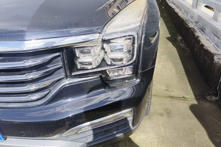 Used GAC Trumpchi GS8 2017 320T Two-Wheel Drive Luxury Smart Connectivity Version (7 Seats) Left Front Headlight