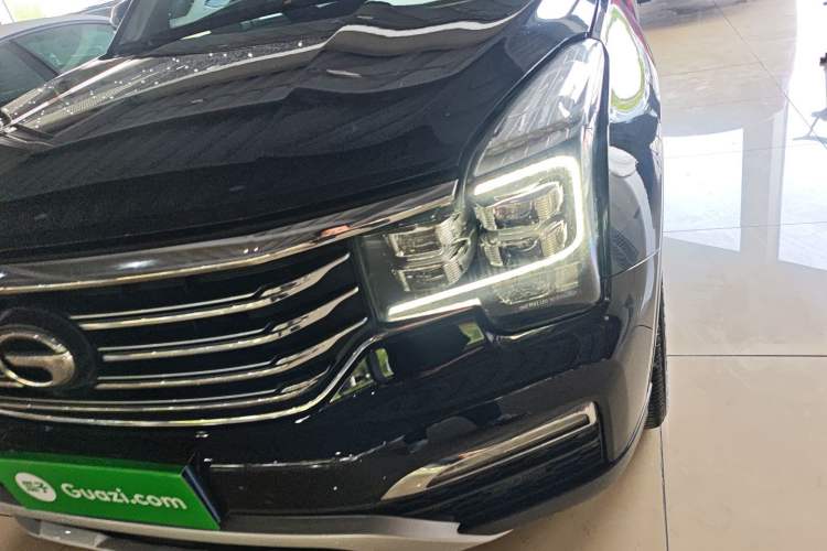 Used GAC Trumpchi GS8 2017 320T Two-Wheel Drive Luxury Smart Connectivity Version (7 Seats) Left Front Headlight