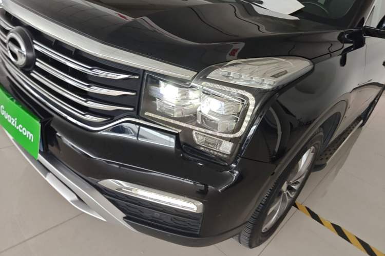 Used GAC Trumpchi GS8 2017 320T Two-Wheel Drive Luxury Smart Connectivity Version (7 Seats) Left Front Headlight