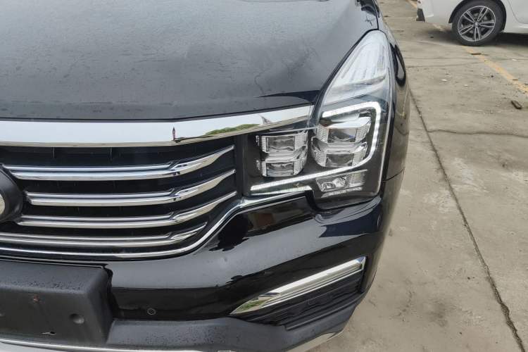 Used GAC Trumpchi GS8 2017 320T Two-Wheel Drive Luxury Smart Connectivity Version (7 Seats) Left Front Headlight