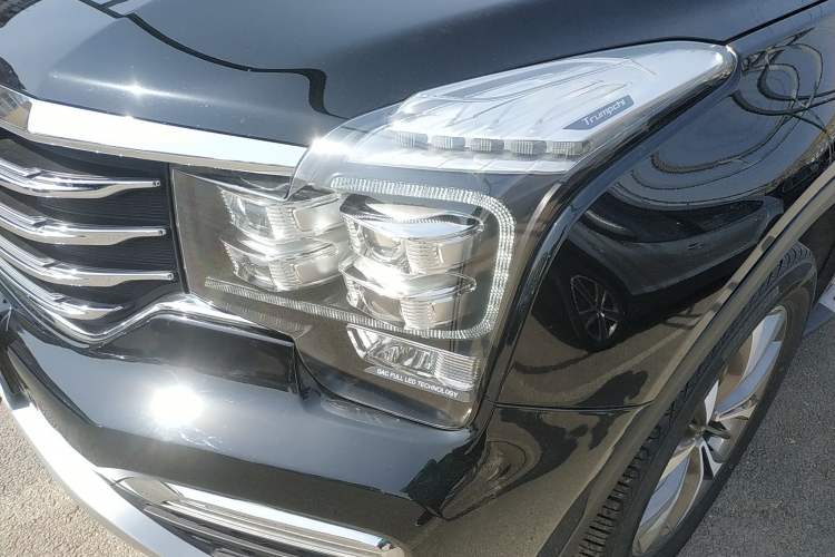 Used GAC Trumpchi GS8 2017 320T Four-Wheel Drive Luxury Smart Connectivity Version (7 Seats) Left Front Headlight