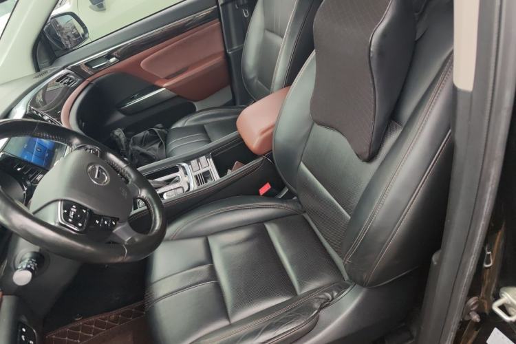 Used GAC Trumpchi GS8 2017 320T Two-Wheel Drive Luxury Smart Connectivity Version (7 Seats) Left Front Seat