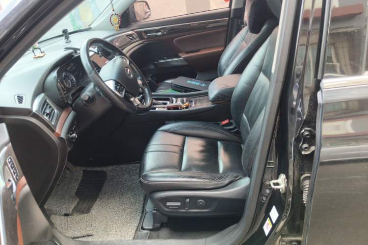 Used GAC Trumpchi GS8 2017 320T Two-Wheel Drive Luxury Smart Connectivity Version (7 Seats) Left Front Seat