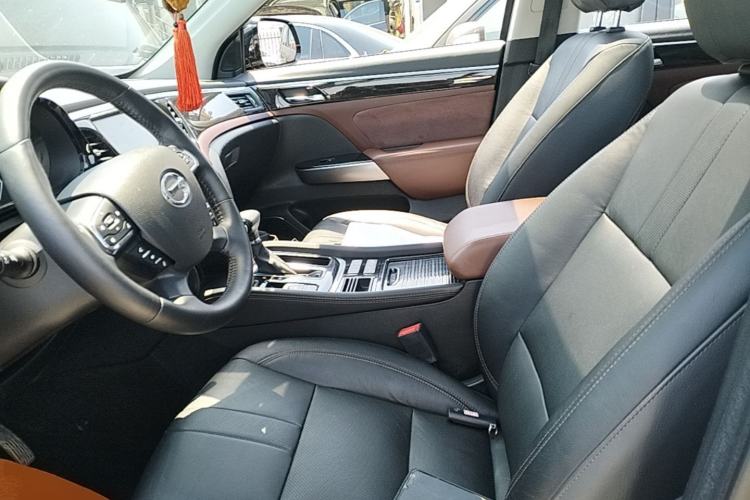Used GAC Trumpchi GS8 2017 320T Two-Wheel Drive Luxury Smart Connectivity Version (7 Seats) Left Front Seat