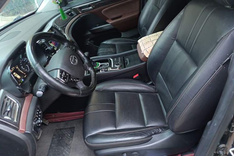 Used GAC Trumpchi GS8 2017 320T Four-Wheel Drive Luxury Smart Connectivity Version (7 Seats) Left Front Seat