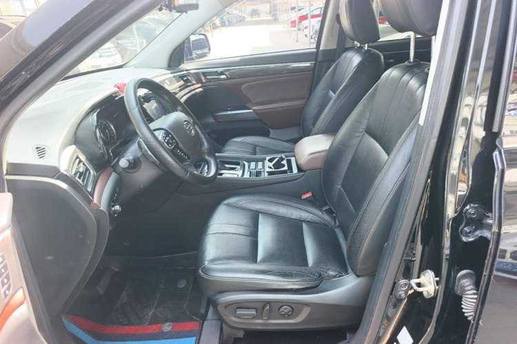 Used GAC Trumpchi GS8 2017 320T Two-Wheel Drive Luxury Smart Connectivity Version (7 Seats) Left Front Seat