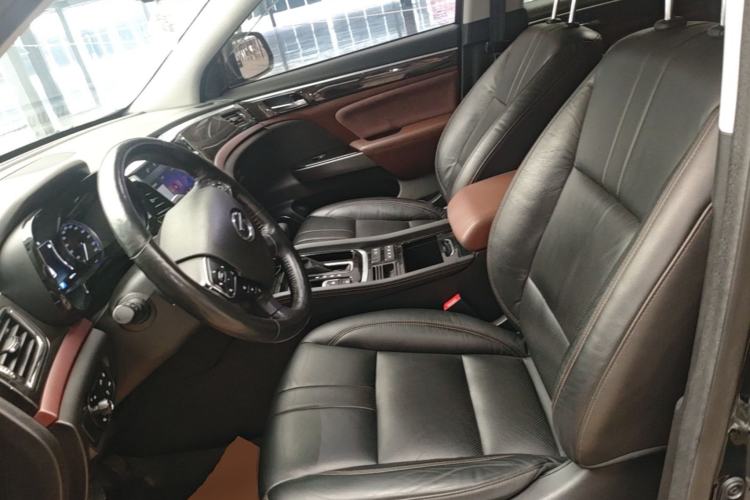 Used GAC Trumpchi GS8 2017 320T Two-Wheel Drive Luxury Smart Connectivity Version (7 Seats) Left Front Seat