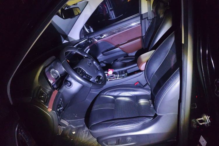 Used GAC Trumpchi GS8 2017 320T Two-Wheel Drive Luxury Smart Connectivity Version (7 Seats) Left Front Seat