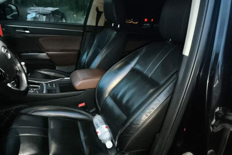 Used GAC Trumpchi GS8 2017 320T Two-Wheel Drive Prestige Version (7 Seats) Left Front Seat