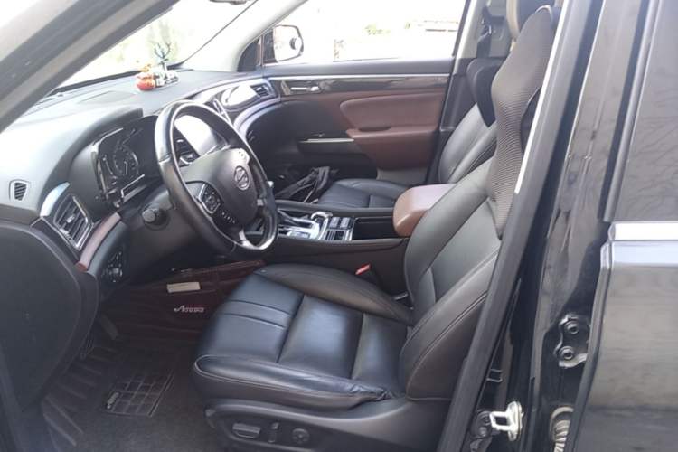 Used GAC Trumpchi GS8 2017 320T Two-Wheel Drive Luxury Smart Connectivity Version (7 Seats) Left Front Seat