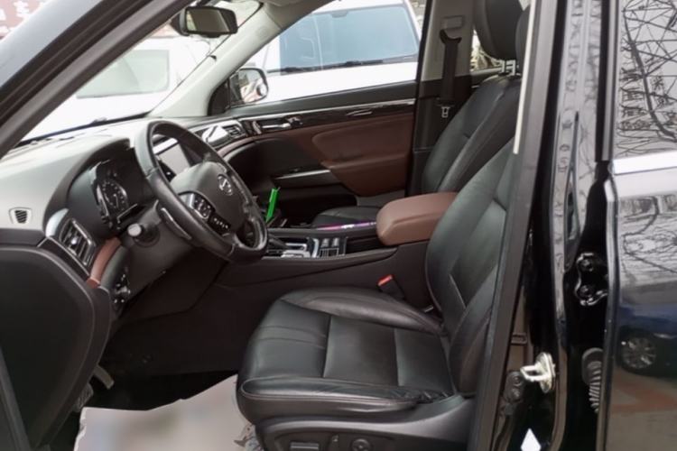 Used GAC Trumpchi GS8 2017 320T Two-Wheel Drive Luxury Smart Connectivity Version (7 Seats) Left Front Seat