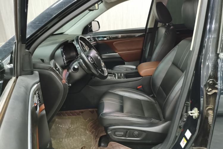 Used GAC Trumpchi GS8 2017 320T Two-Wheel Drive Luxury Smart Connectivity Version (7 Seats) Left Front Seat