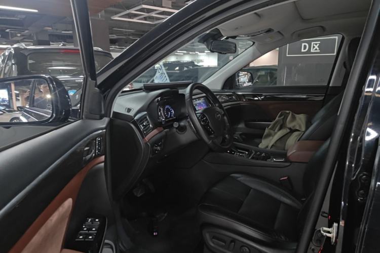 Used GAC Trumpchi GS8 2017 320T Two-Wheel Drive Luxury Smart Connectivity Version (7 Seats) Left Front Seat