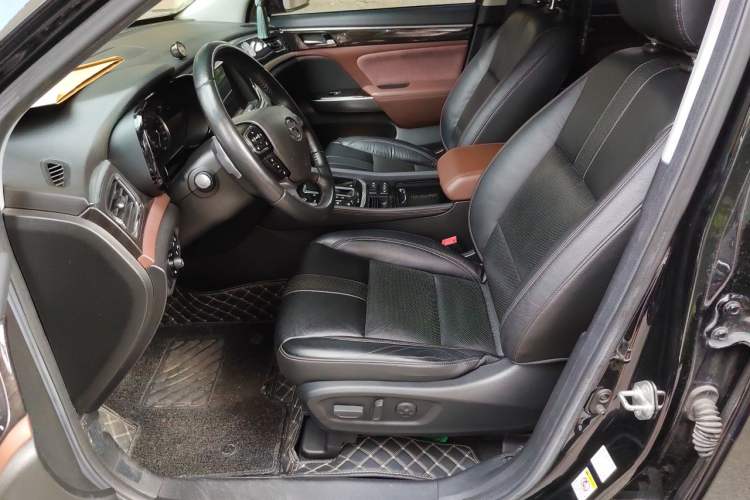 Used GAC Trumpchi GS8 2017 320T Two-Wheel Drive Luxury Smart Connectivity Version (7 Seats) Left Front Seat