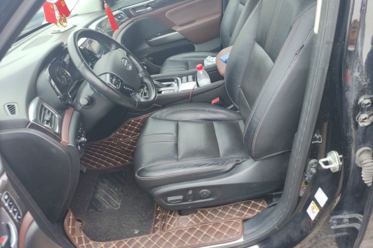 Used GAC Trumpchi GS8 2017 320T Two-Wheel Drive Luxury Smart Connectivity Version (7 Seats) Left Front Seat