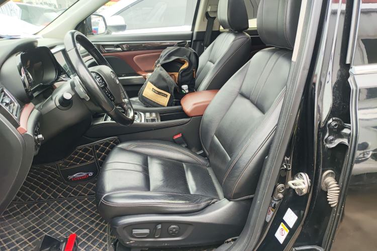 Used GAC Trumpchi GS8 2017 320T Two-Wheel Drive Luxury Smart Connectivity Version (7 Seats) Left Front Seat