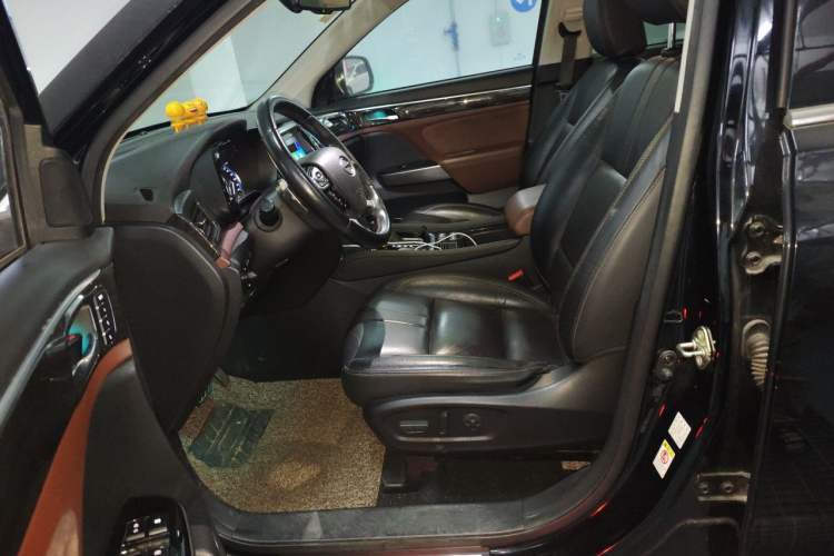 Used GAC Trumpchi GS8 2017 320T Two-Wheel Drive Luxury Smart Connectivity Version (7 Seats) Left Front Seat
