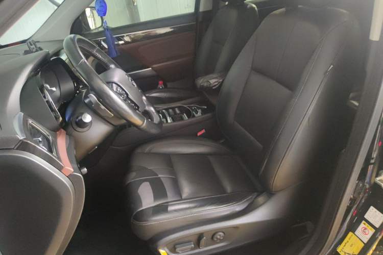 Used GAC Trumpchi GS8 2017 320T Two-Wheel Drive Luxury Smart Connectivity Version (7 Seats) Left Front Seat