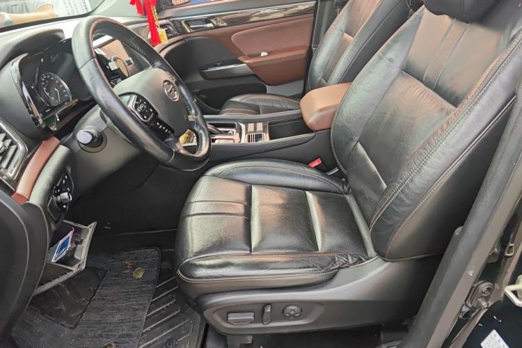 Used GAC Trumpchi GS8 2017 320T Two-Wheel Drive Luxury Smart Connectivity Version (7 Seats) Left Front Seat